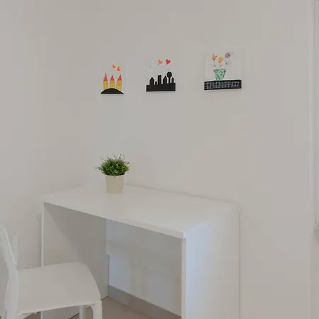 Haiku Rossa - Yourplace Abruzzo Santa Maria Imbaro