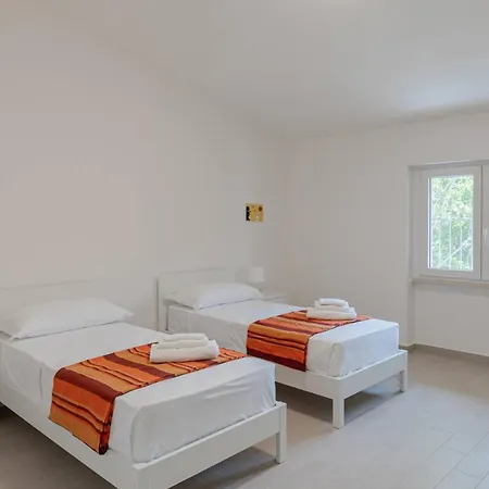 Haiku Rossa - Yourplace Abruzzo * Santa Maria Imbaro