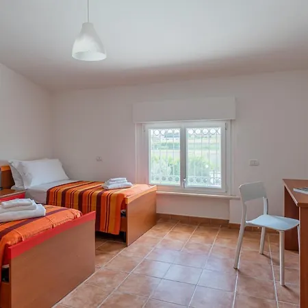 Haiku Rossa - Yourplace Abruzzo Apartament Santa Maria Imbaro