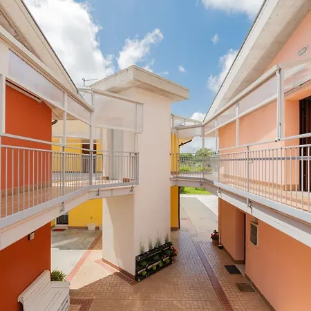 Haiku Rossa - Yourplace Abruzzo Apartament *