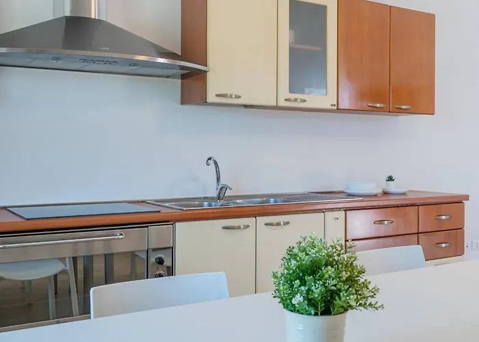 Haiku Rossa - Yourplace Abruzzo